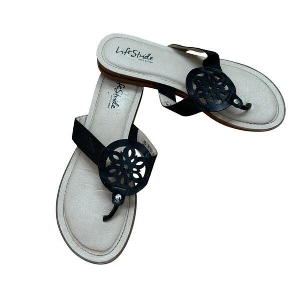 Life Stride Black Thong Sandals Womens Size 10 Wide - Picture 1 of 4